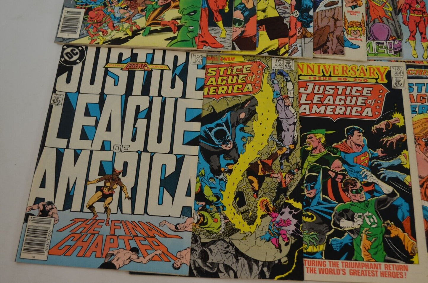 Justice League of America 146 194 219 221-223 230 233-239 +++ DC Comics Lot