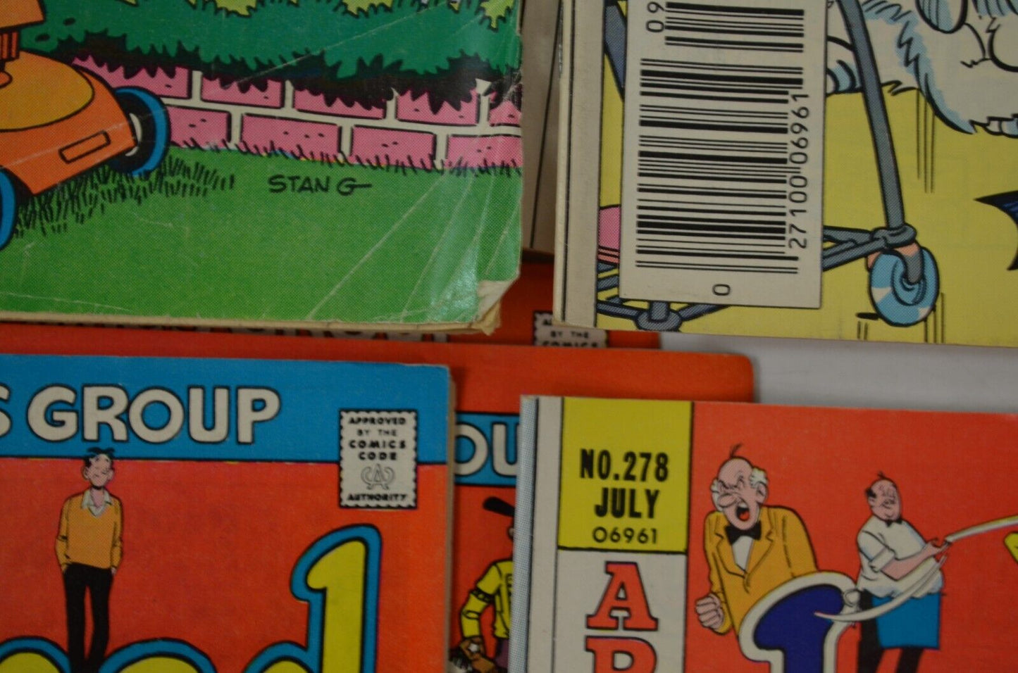 Archie Riverdale High & Jughead 300s Bronze Age Comics Lot of ~30 GD to VF