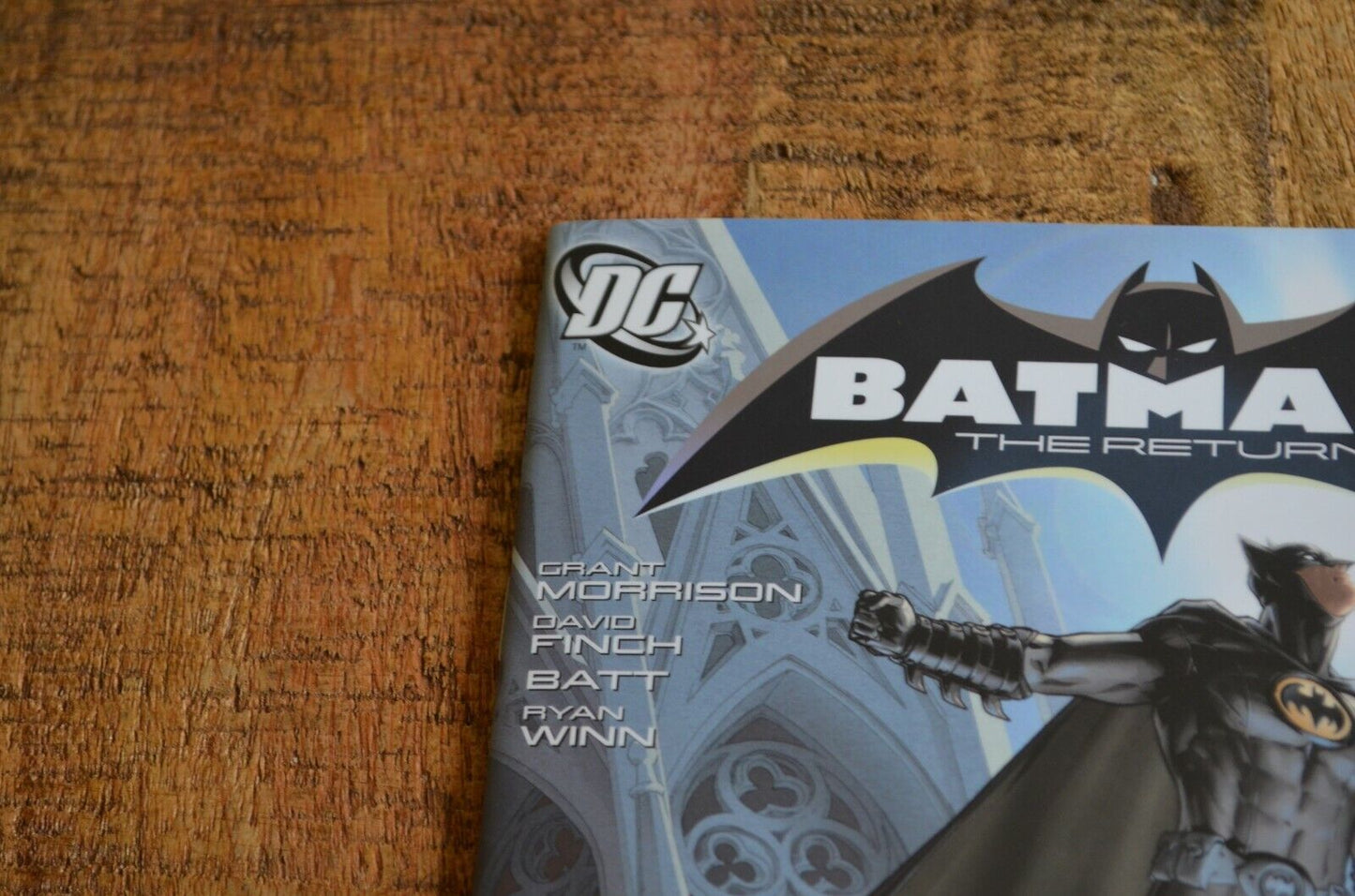 Batman: The Return One-Shot Regular and Ha variant (DC Comics, 2011) NM 9.6
