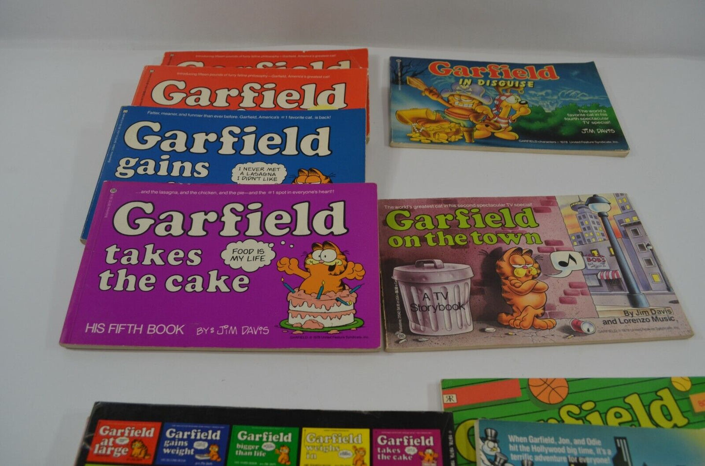 Garfield Book Lot Comics 1st 2nd 5th 11th 14th Sports Star Hollywood Jim Davis