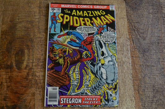 Amazing Spider-Man #165 (Marvel Comics, 1977) Comic Book Lizard Appearance FN