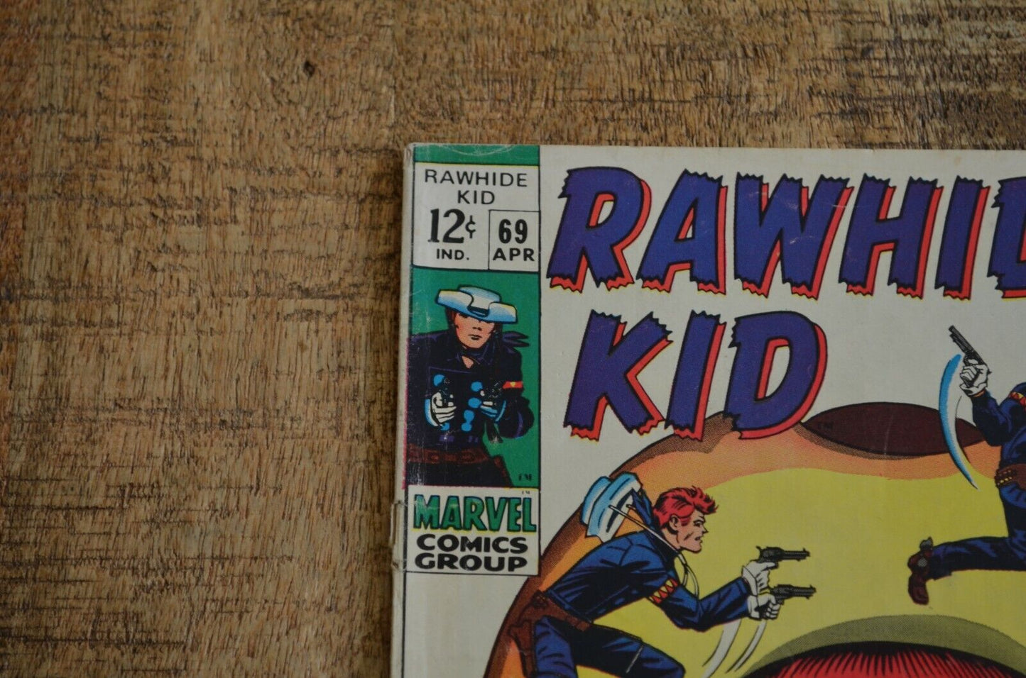 Rawhide Kid #69 72 (Marvel Comics, April 1969) Lot of 2 FN