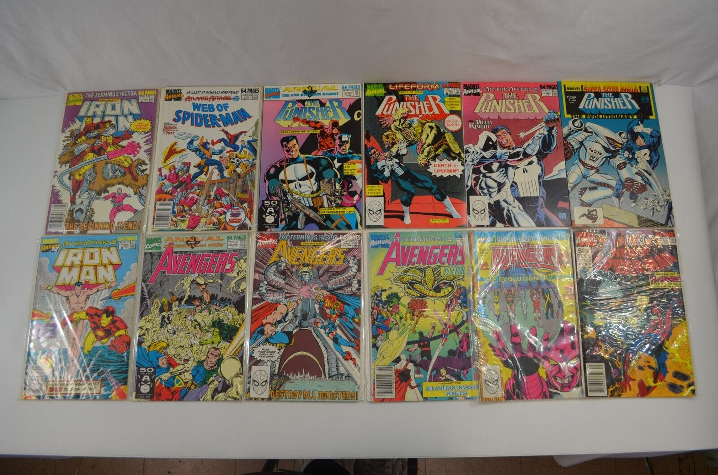 1990s Marvel Annuals Lot of 32 Comic Books Iron Man Punisher Avengers Daredevil