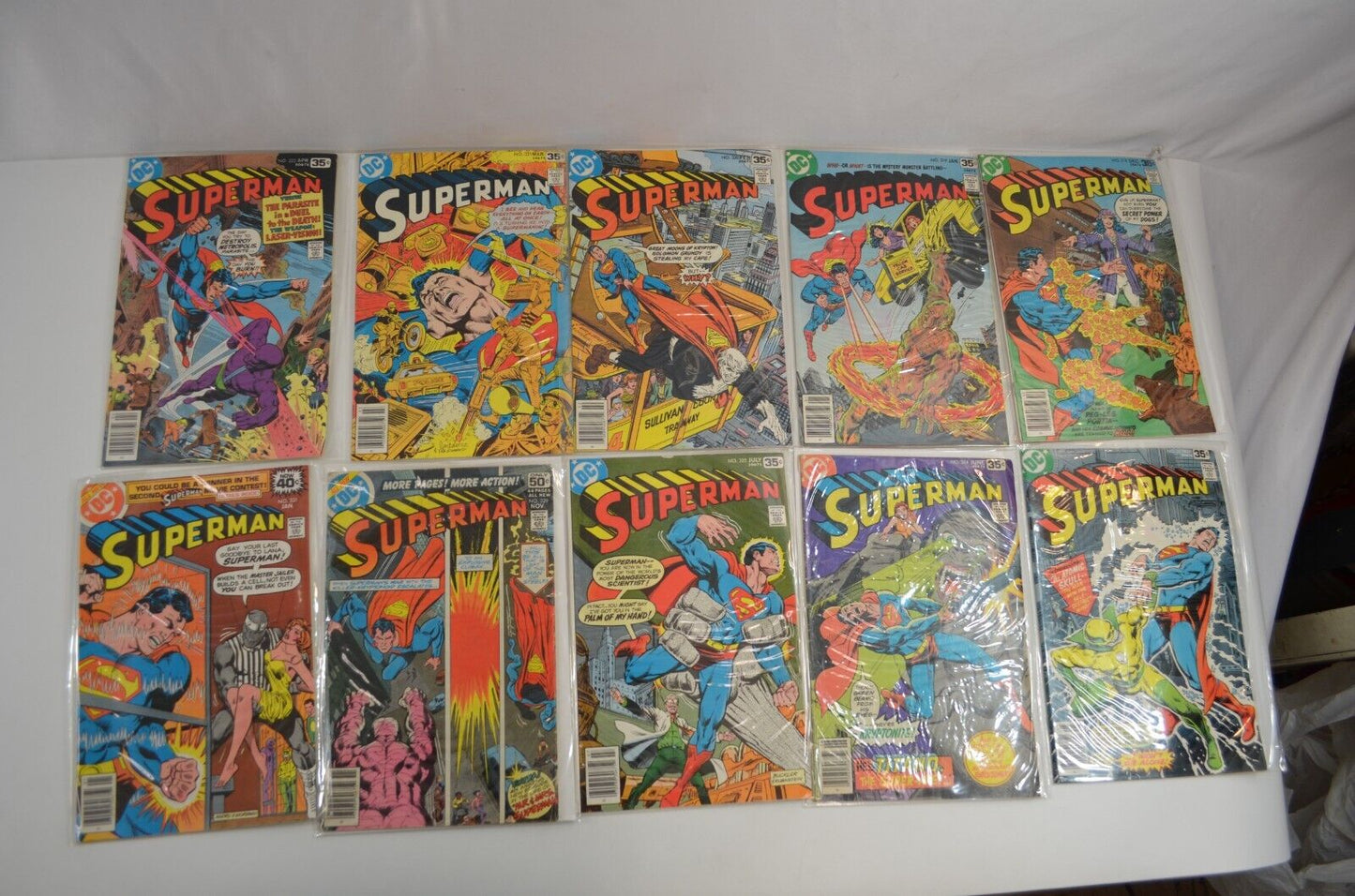 Superman 318-325 329 331 338-343 346 353 355 357-372 DC Comic Lot of 34