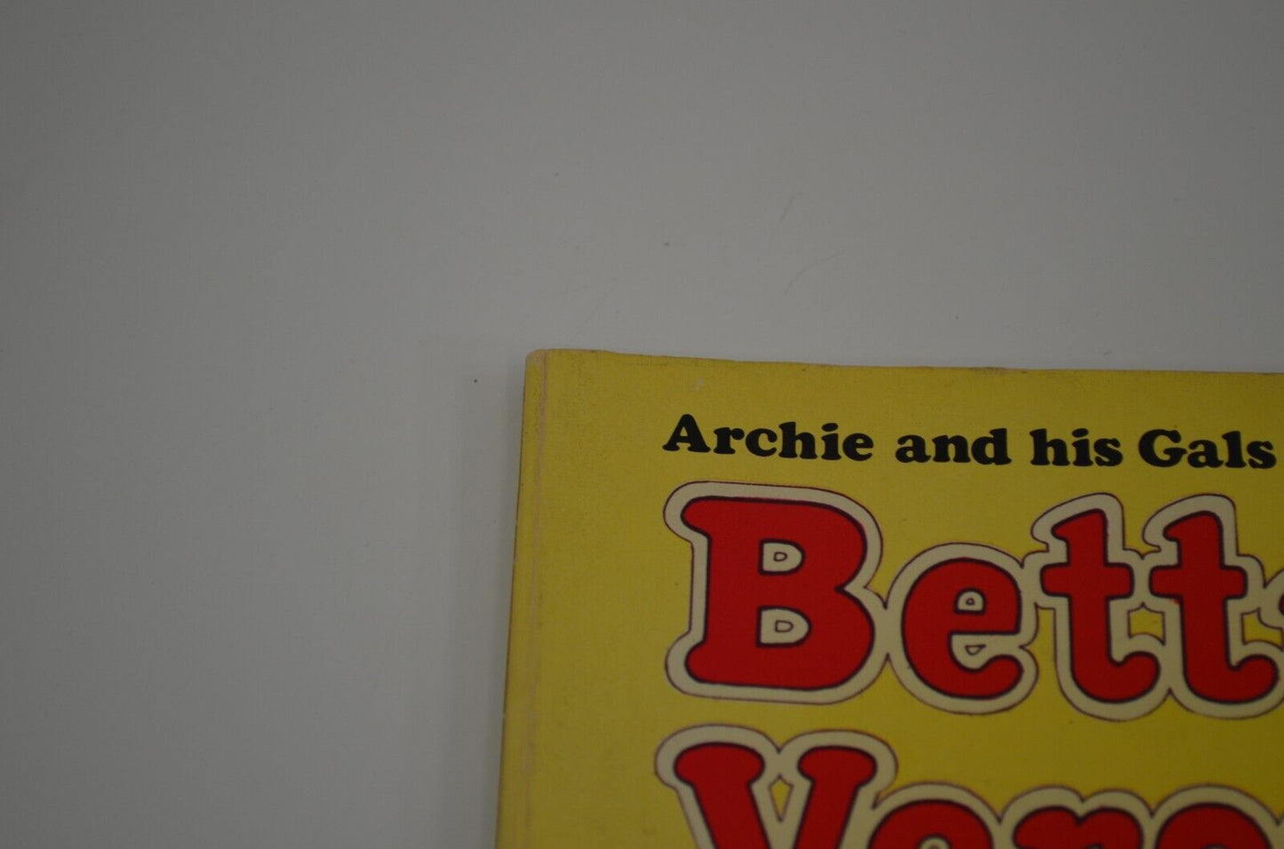 Archie & His Gals Betty Veronica 1979 Les Editions Heritage Comic Book Riverdale