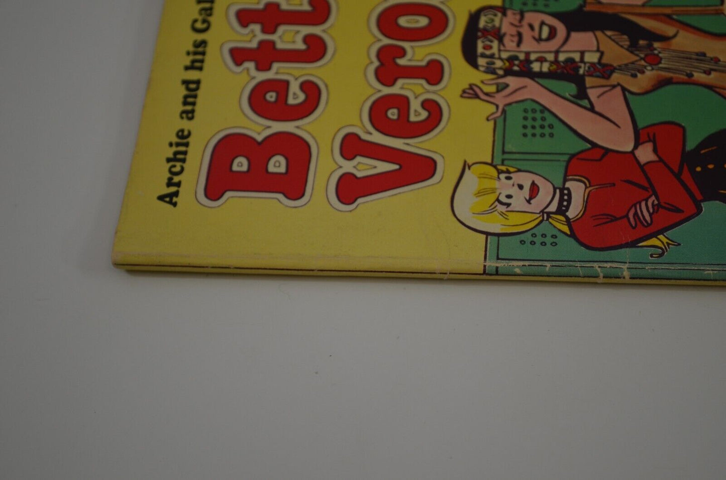 Archie & His Gals Betty Veronica 1979 Les Editions Heritage Comic Book Riverdale