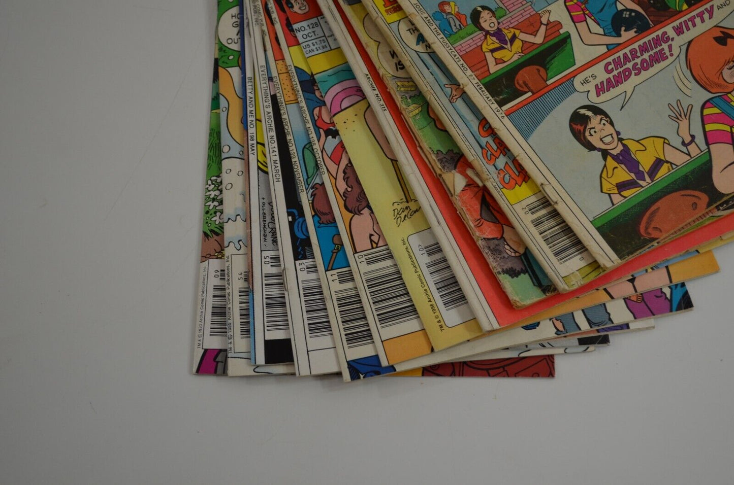 Archie Betty & Me Jughead & More (Archie, 1970s-90s) Lot of 31 Comics RIVERDALE