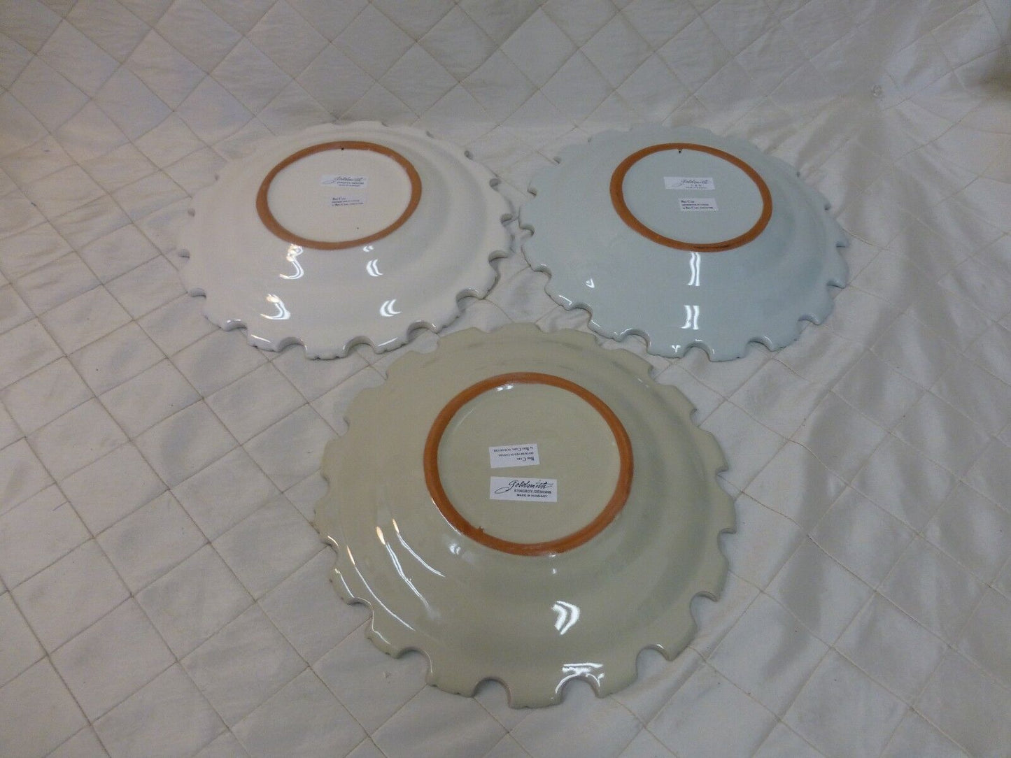 Goldsmith Synergy Terracotta Glazed Plates Set of 3 Hungary Scalloped Gear Edge