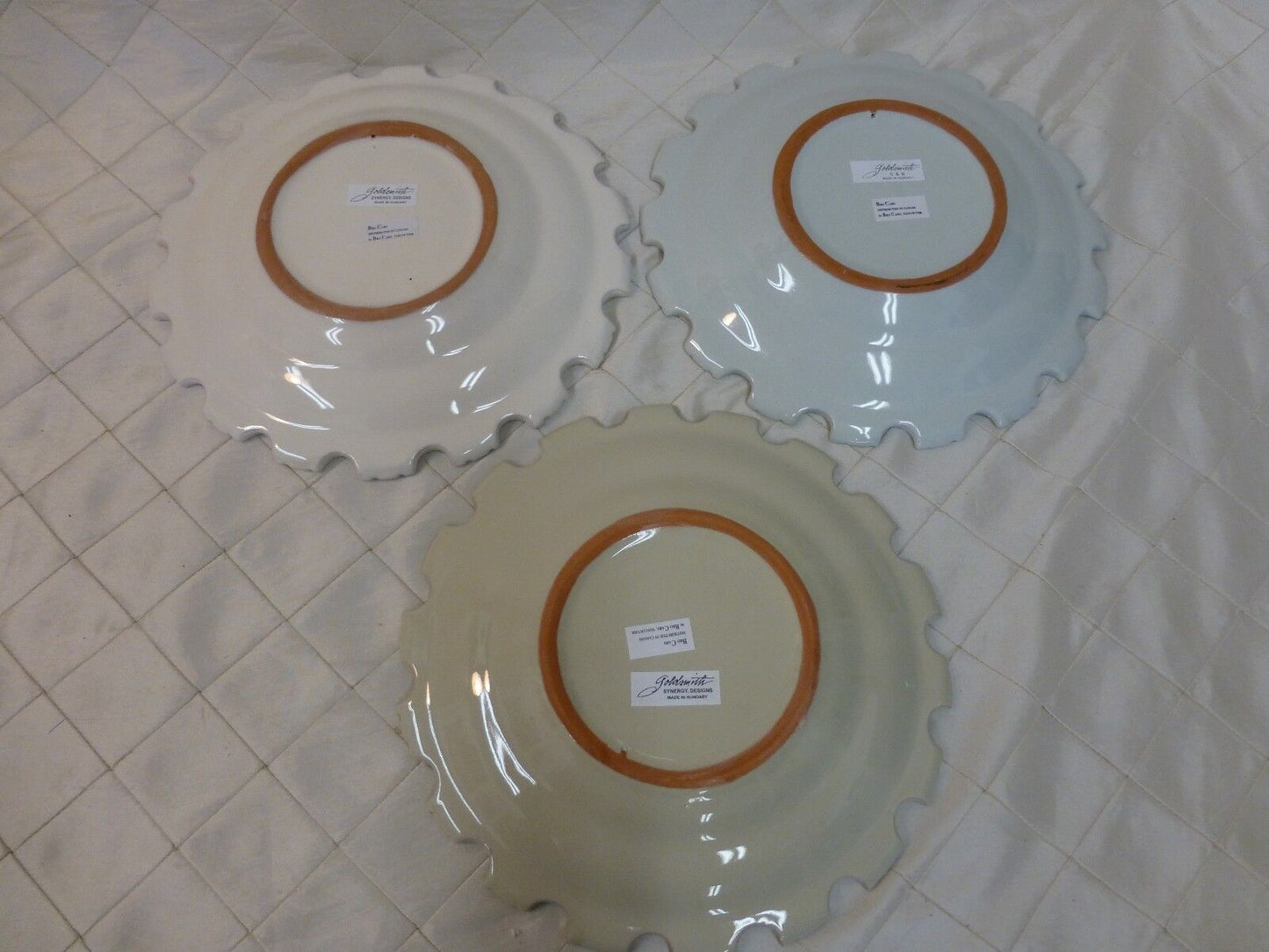 Goldsmith Synergy Terracotta Glazed Plates Set of 3 Hungary Scalloped Gear Edge