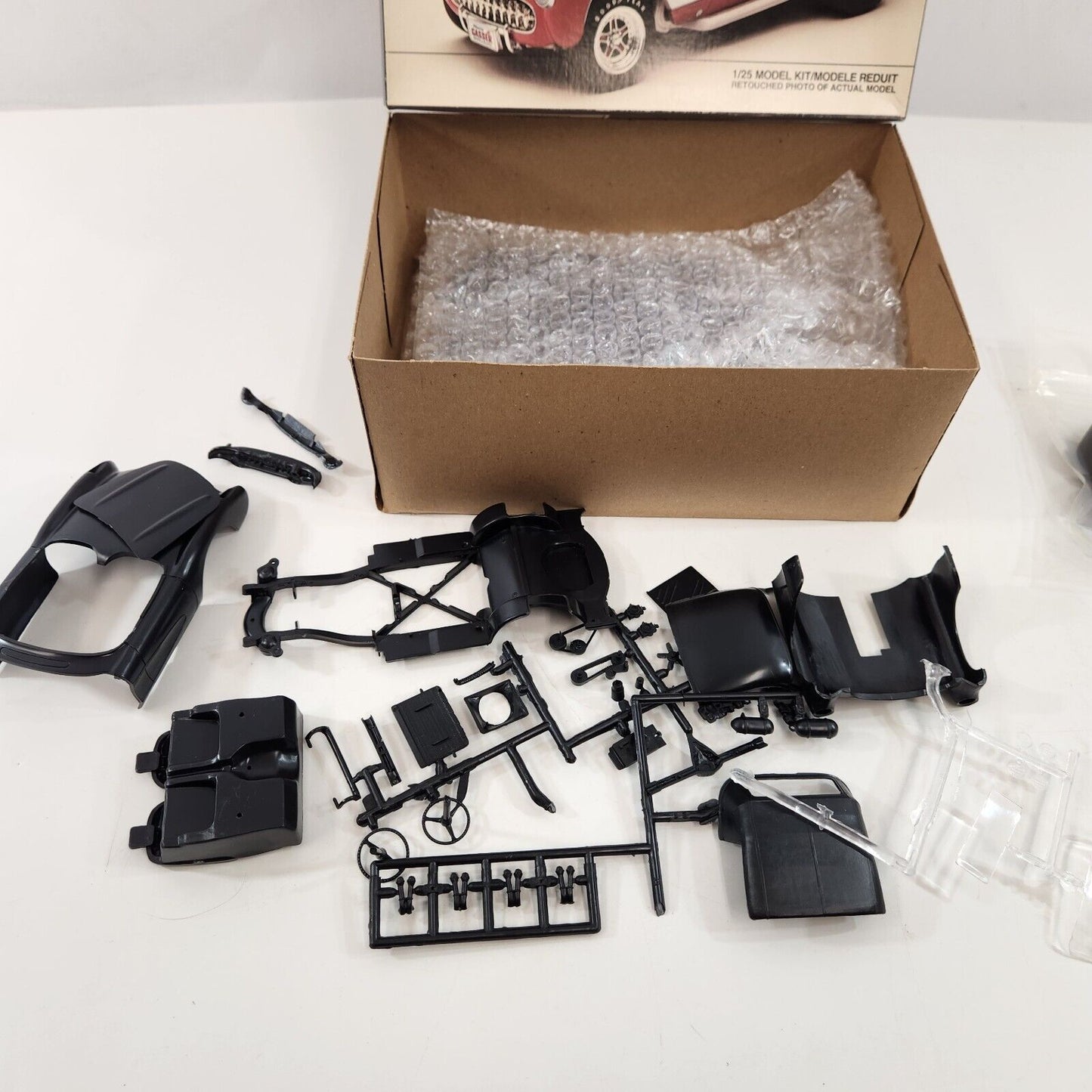 AMT ERTL 1957 Chevrolet Corvette Gasser Model Car Kit 1/25 Scale #6355 Complete